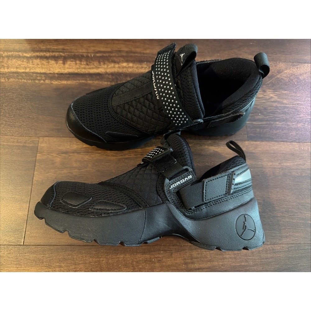 New Nike Jordan Trunner LX Womens Running Athletic Shoes Size 7 Black HQ2164-001